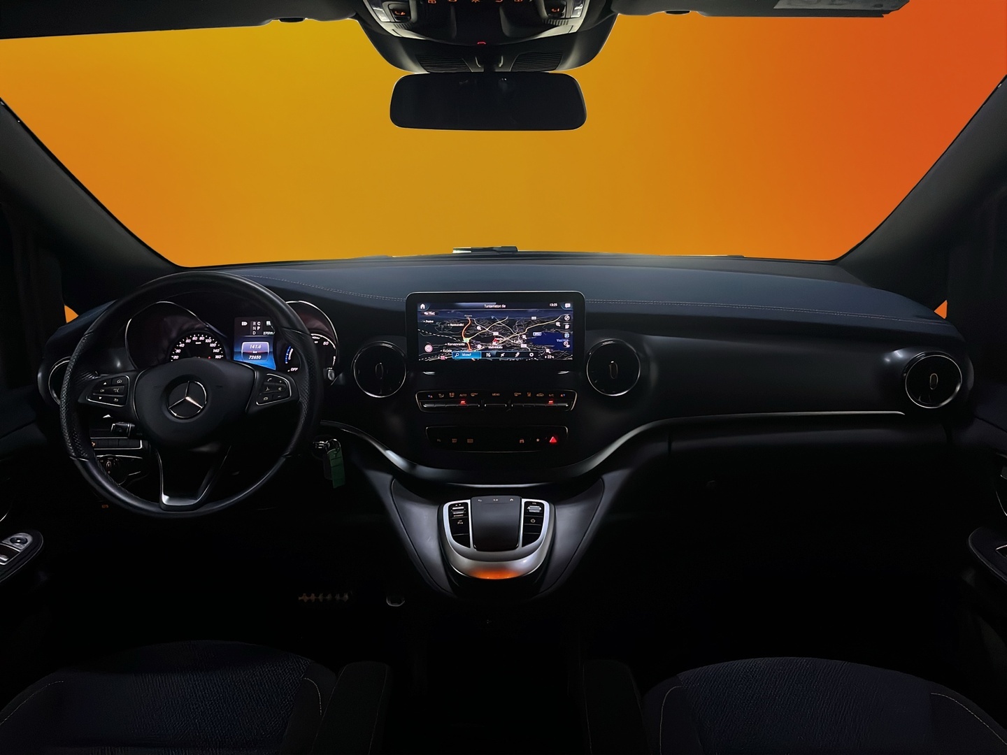 MERCEDES-BENZ EQV 2022