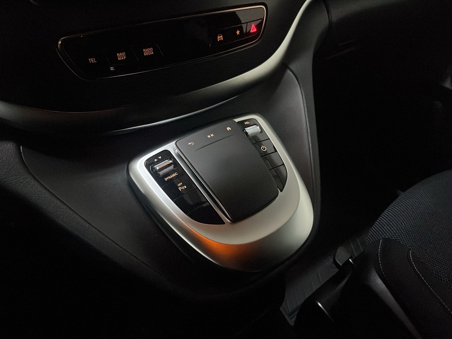 MERCEDES-BENZ EQV 2022