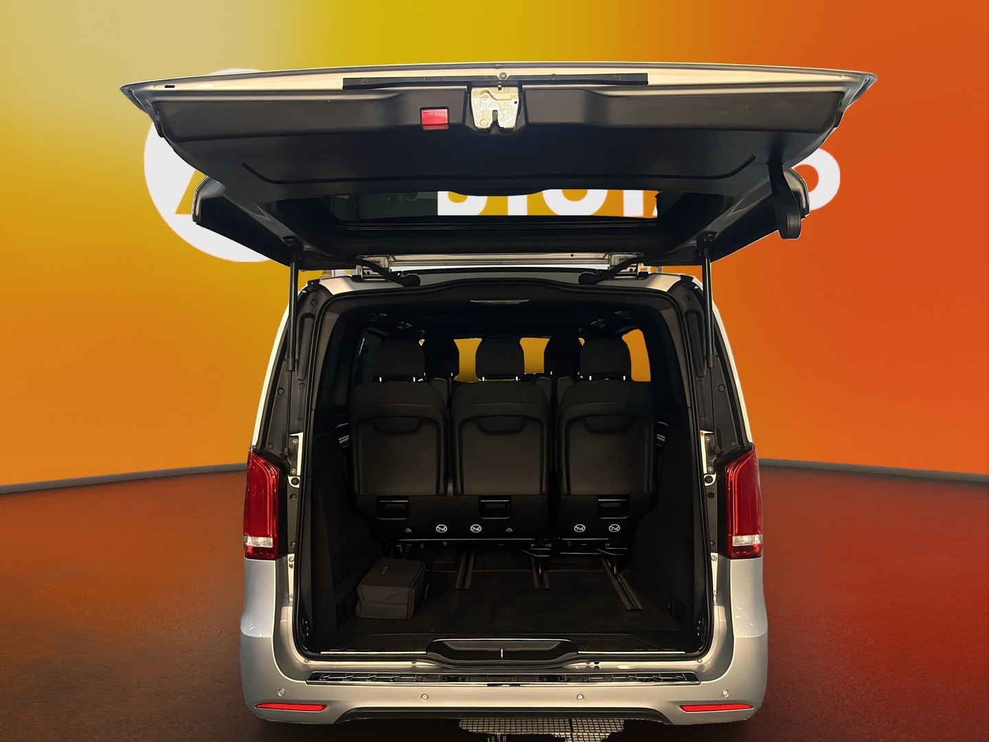 MERCEDES-BENZ EQV 2022