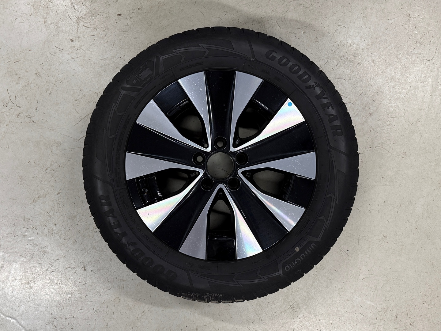 MERCEDES-BENZ EQV 2022