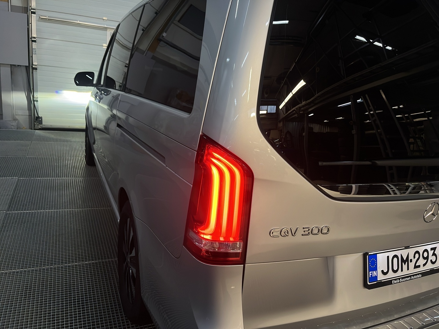 MERCEDES-BENZ EQV 2022