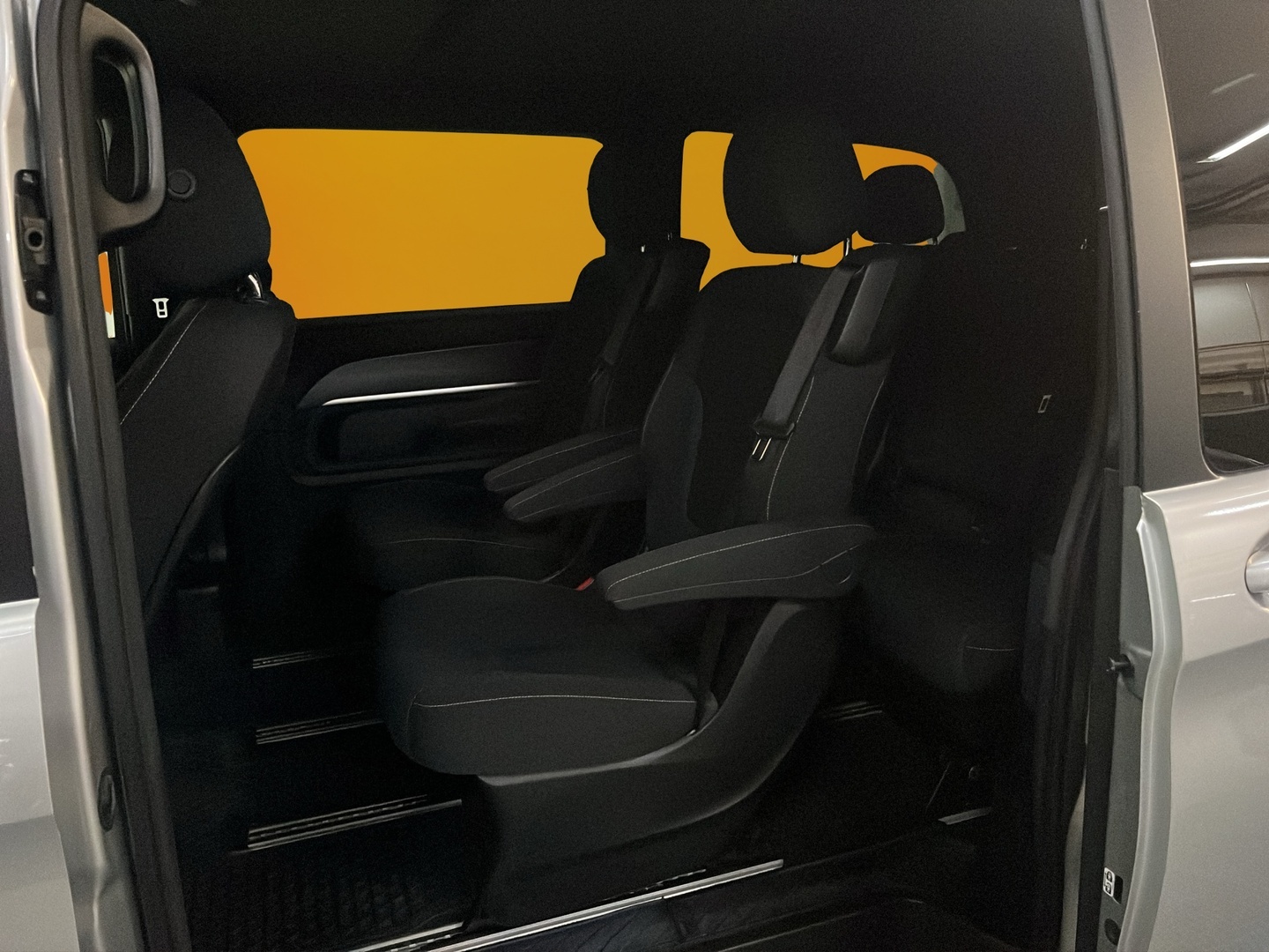 MERCEDES-BENZ EQV 2022