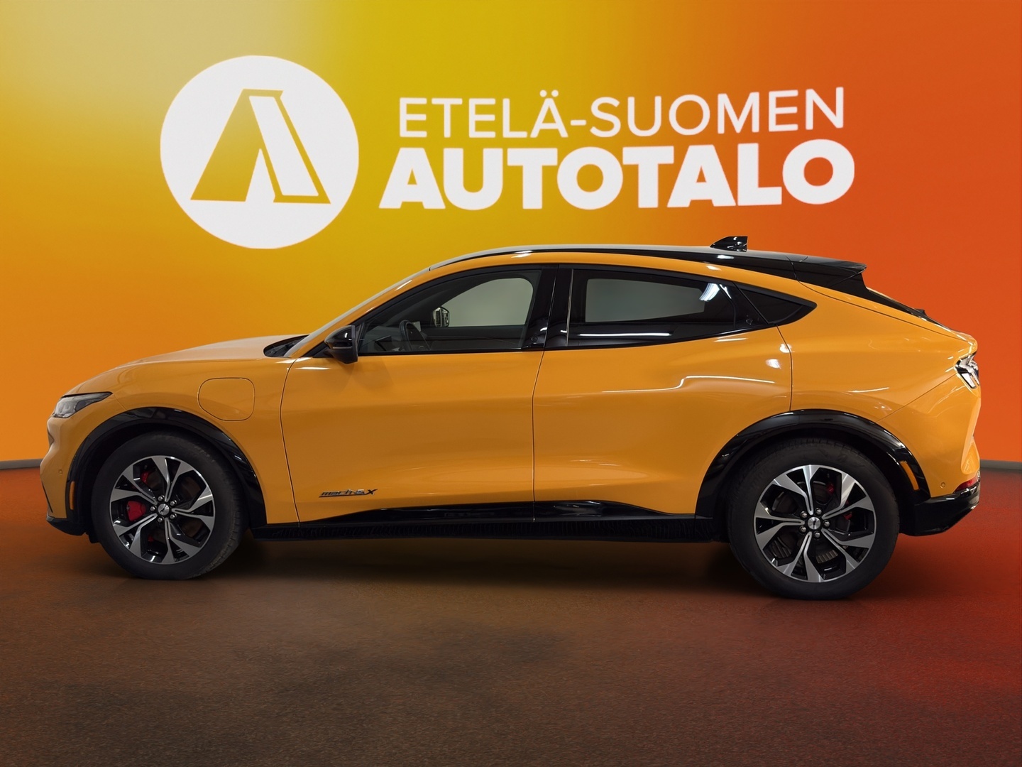 FORD Mustang Mach-E 2022