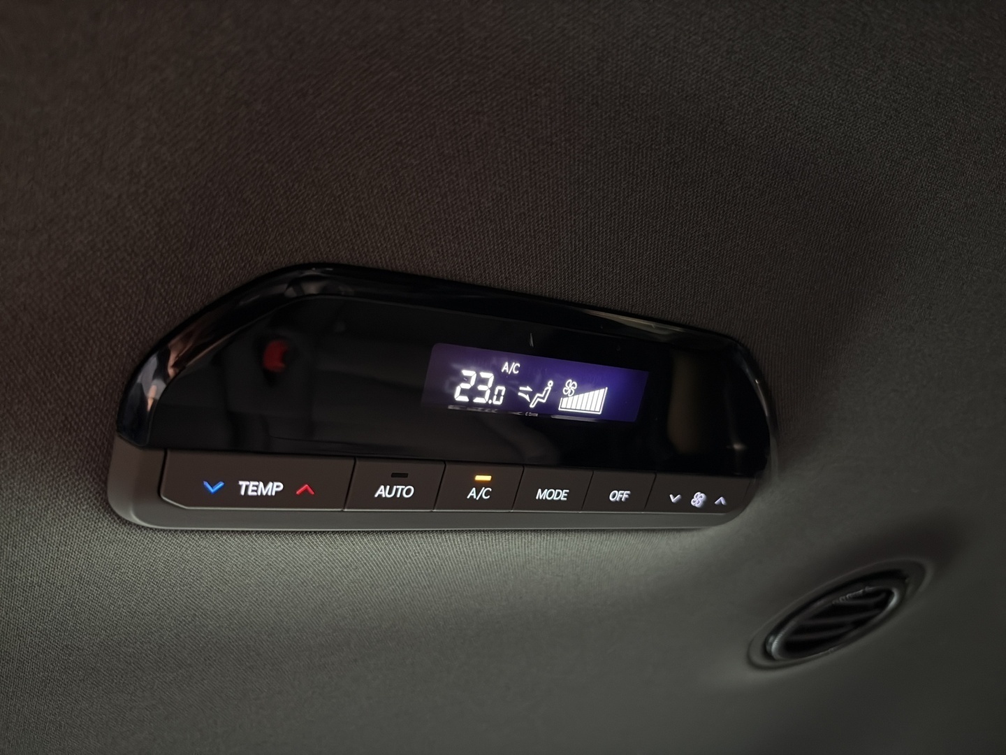 KIA EV9 41
