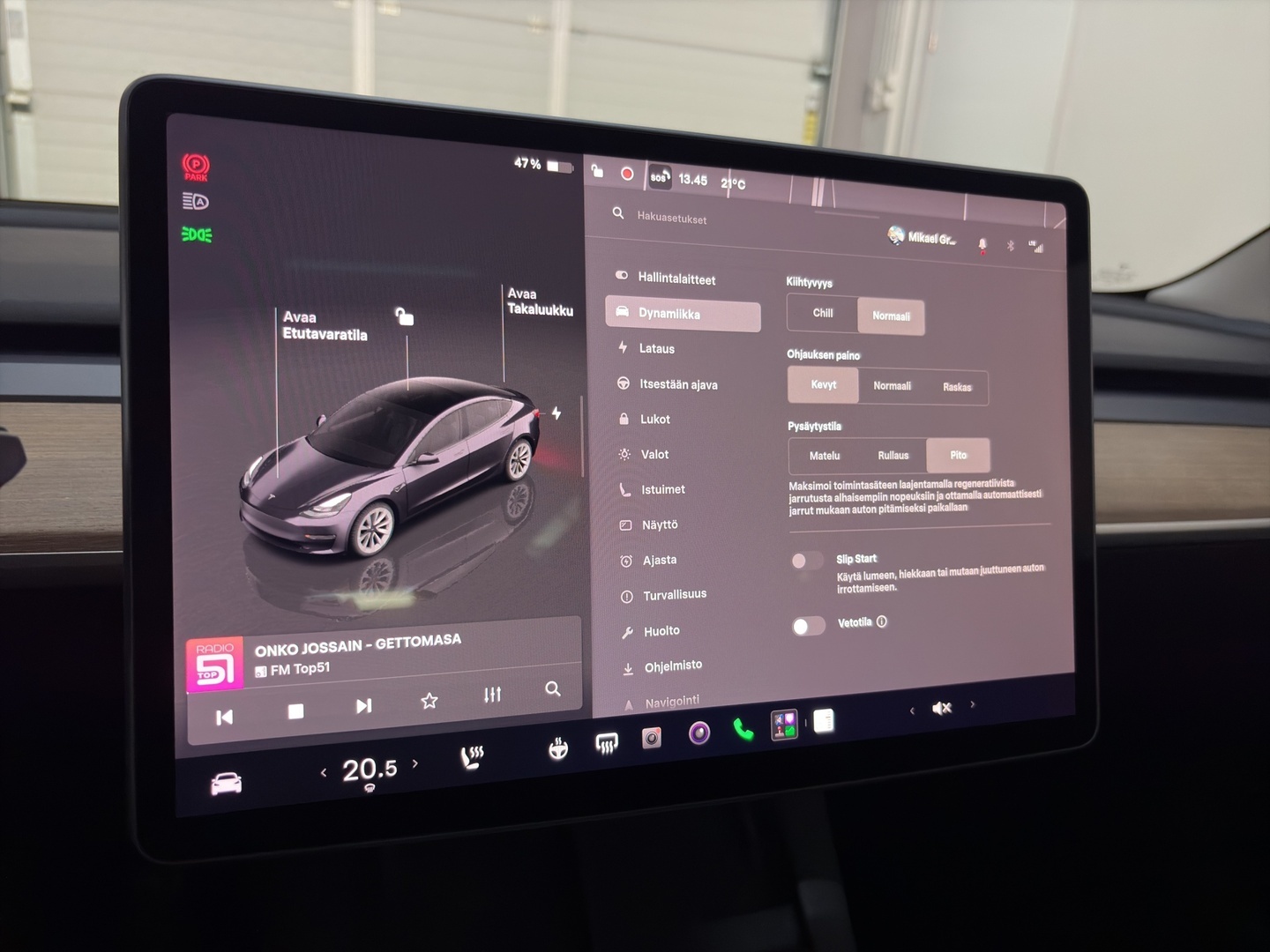 TESLA Model 3 2022
