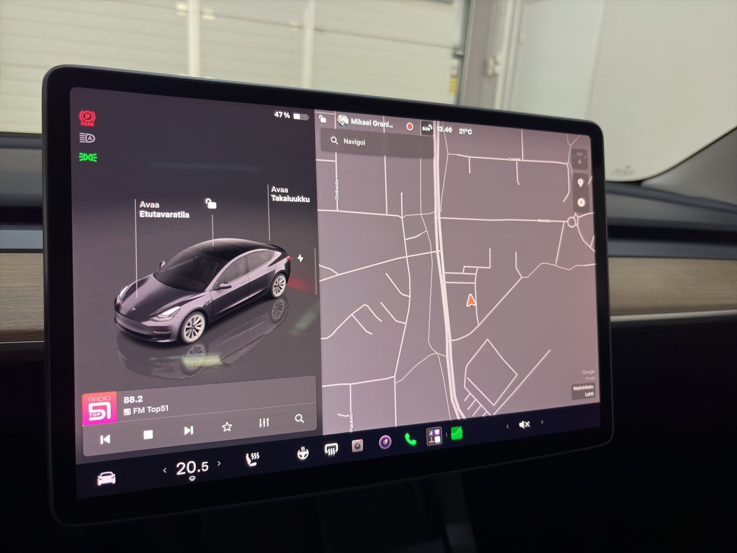 TESLA Model 3 2022