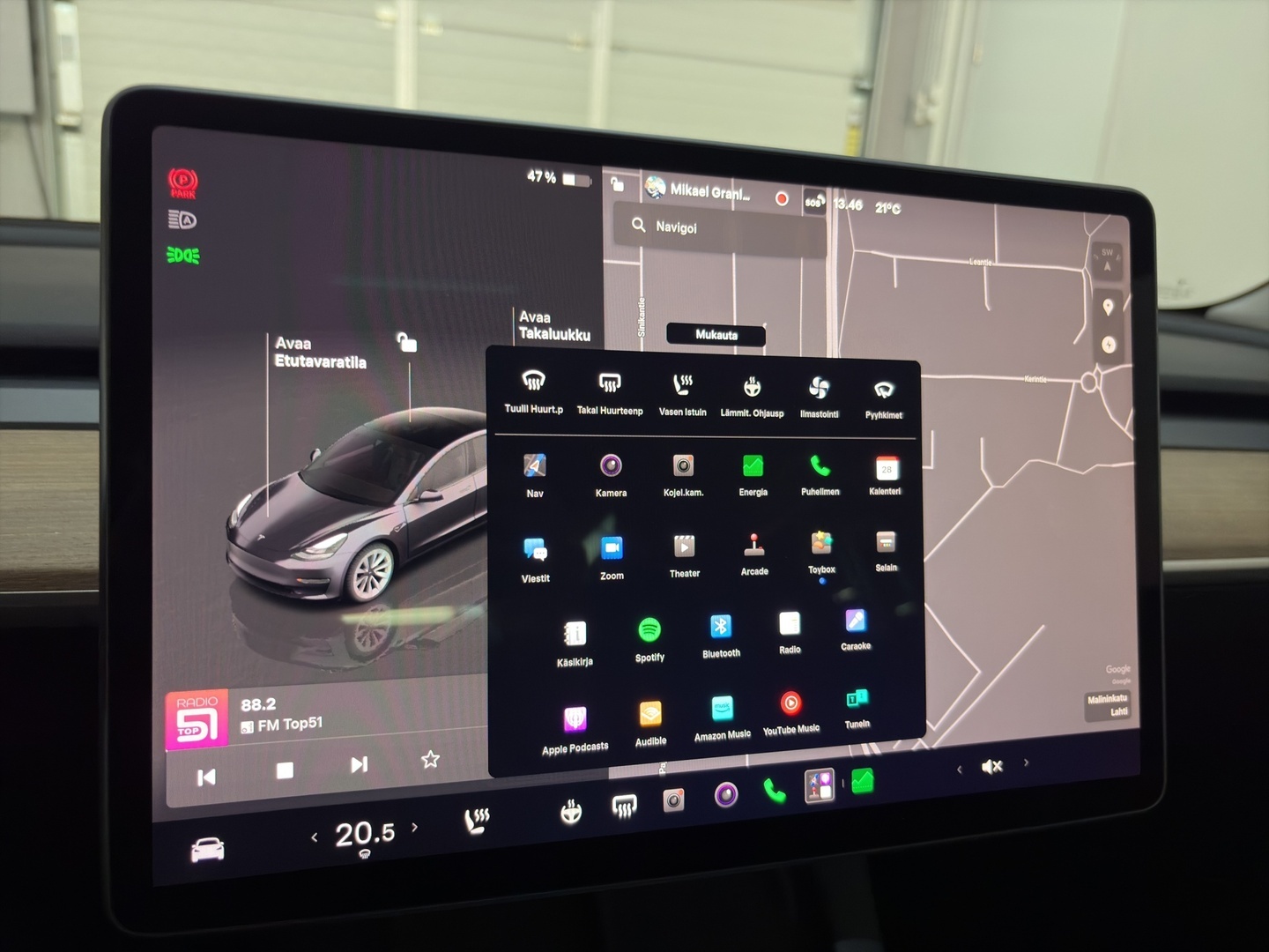 TESLA Model 3 2022