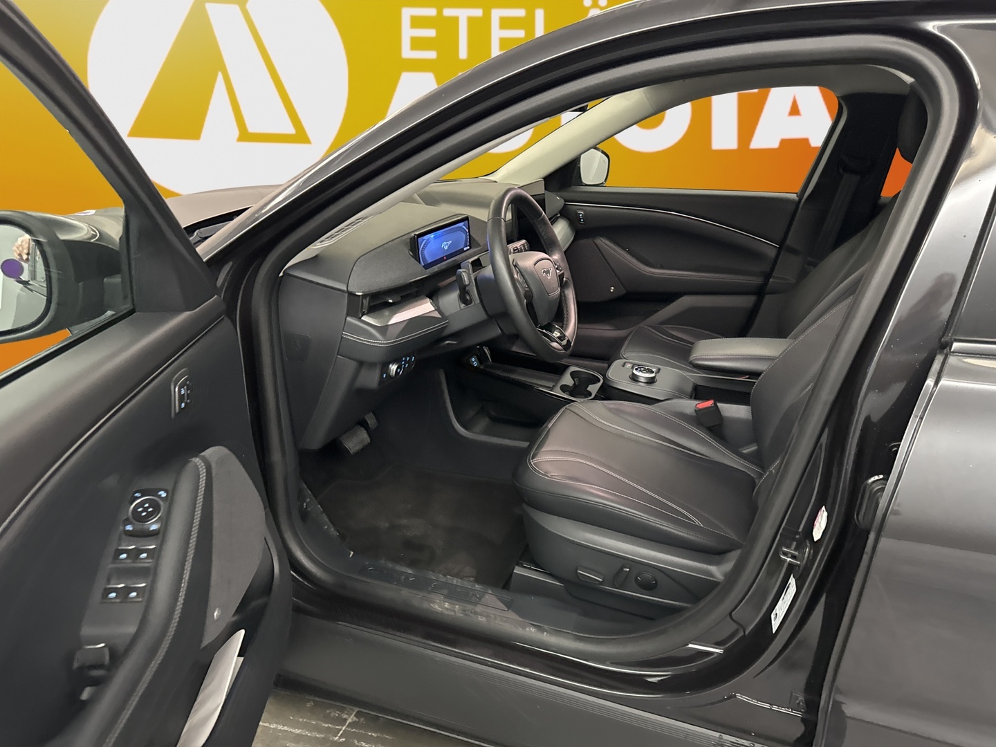 FORD Mustang Mach-E 2022