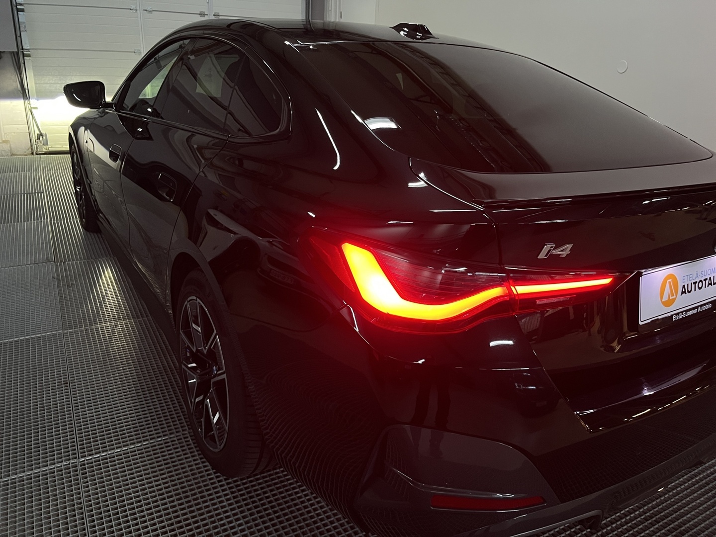 BMW i4 2023