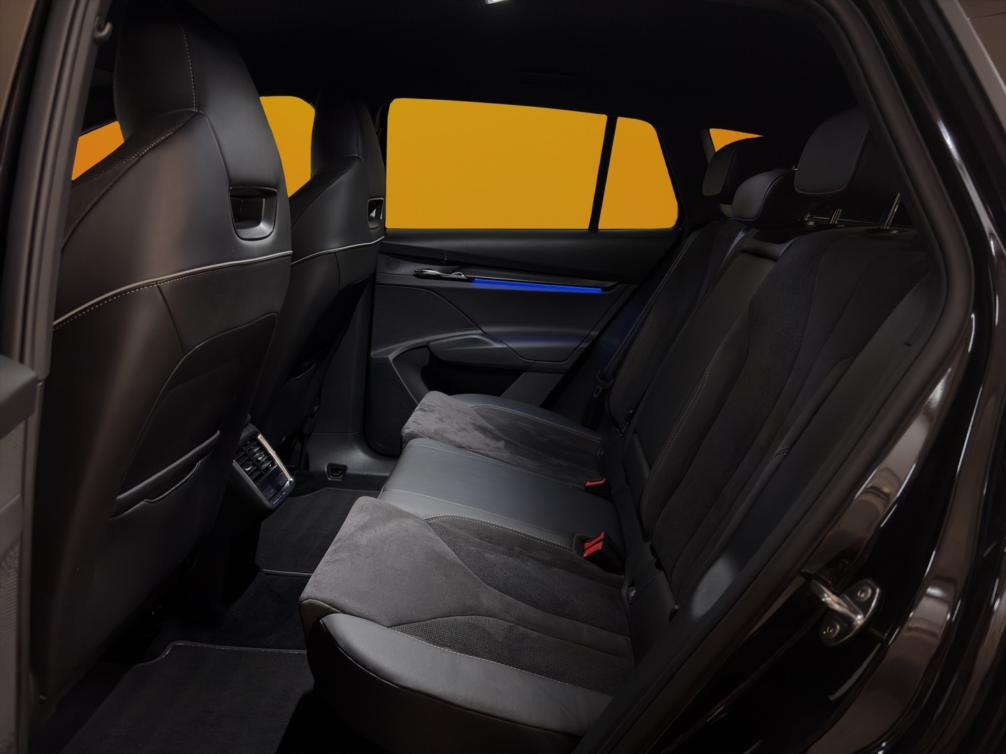 SKODA Enyaq 2023