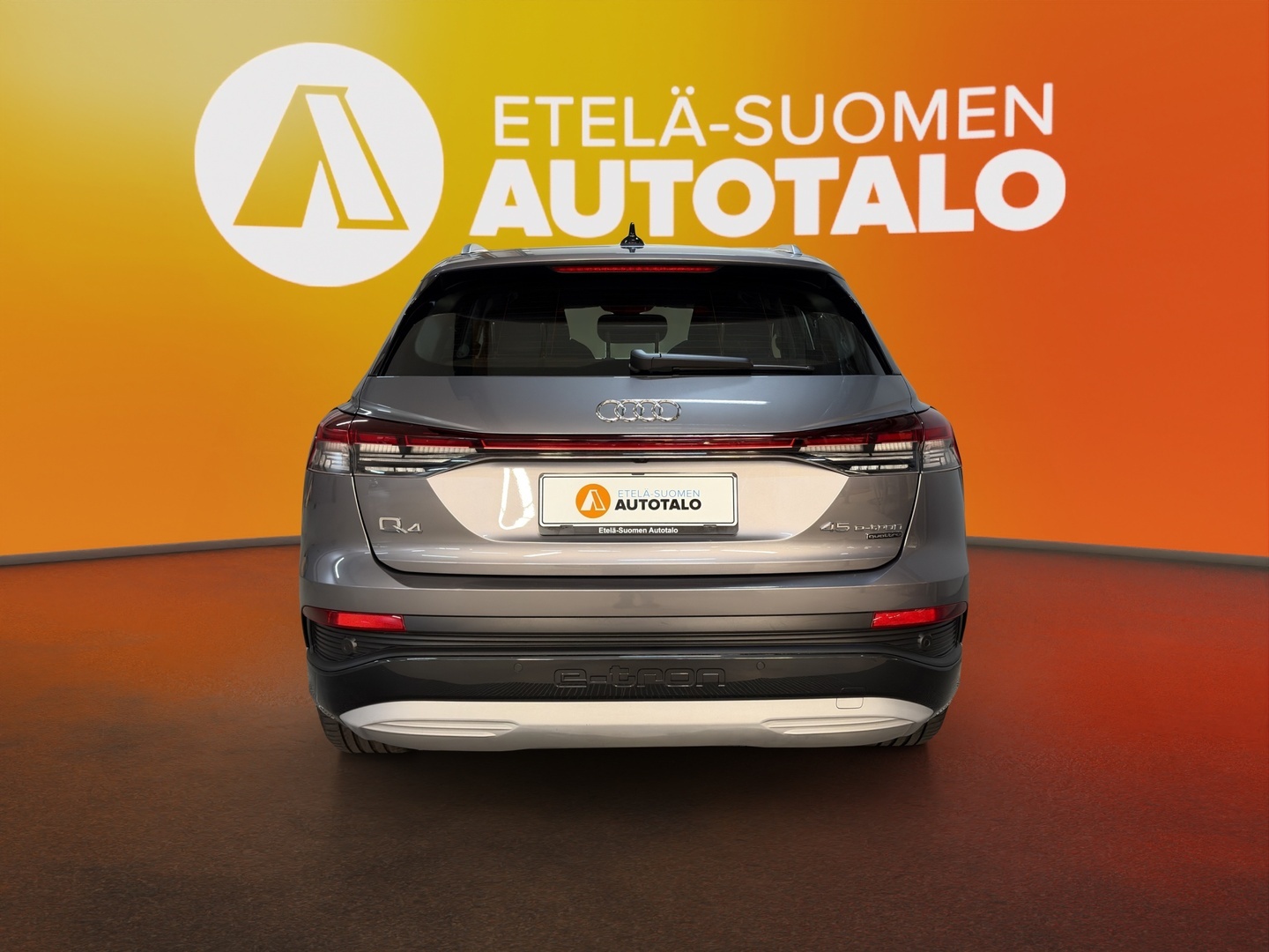 AUDI Q4 e-tron 2023