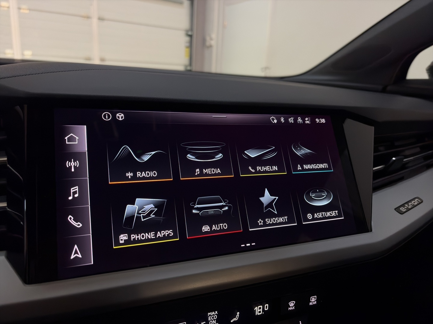 AUDI Q4 e-tron 2023