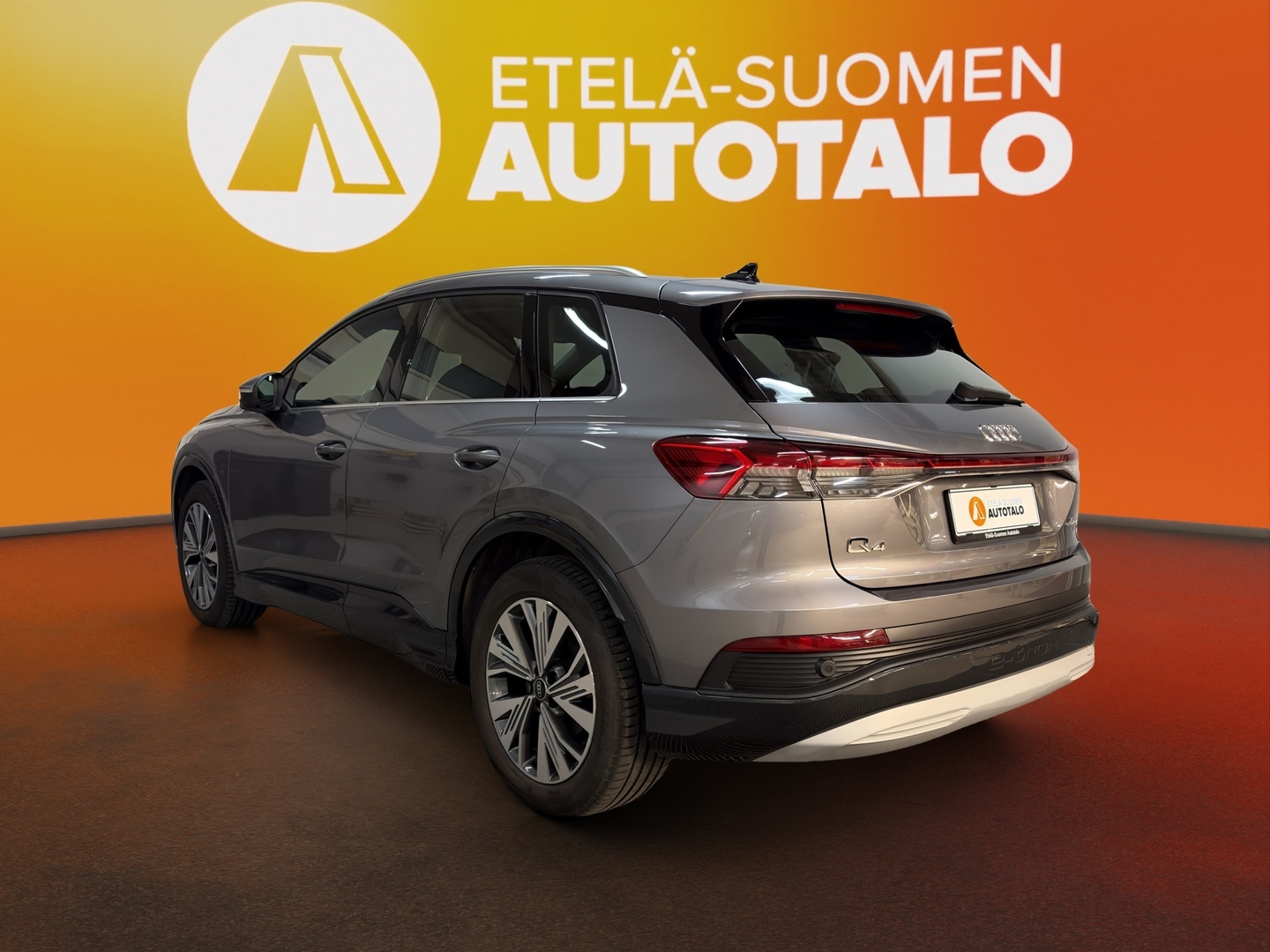 AUDI Q4 e-tron 2023