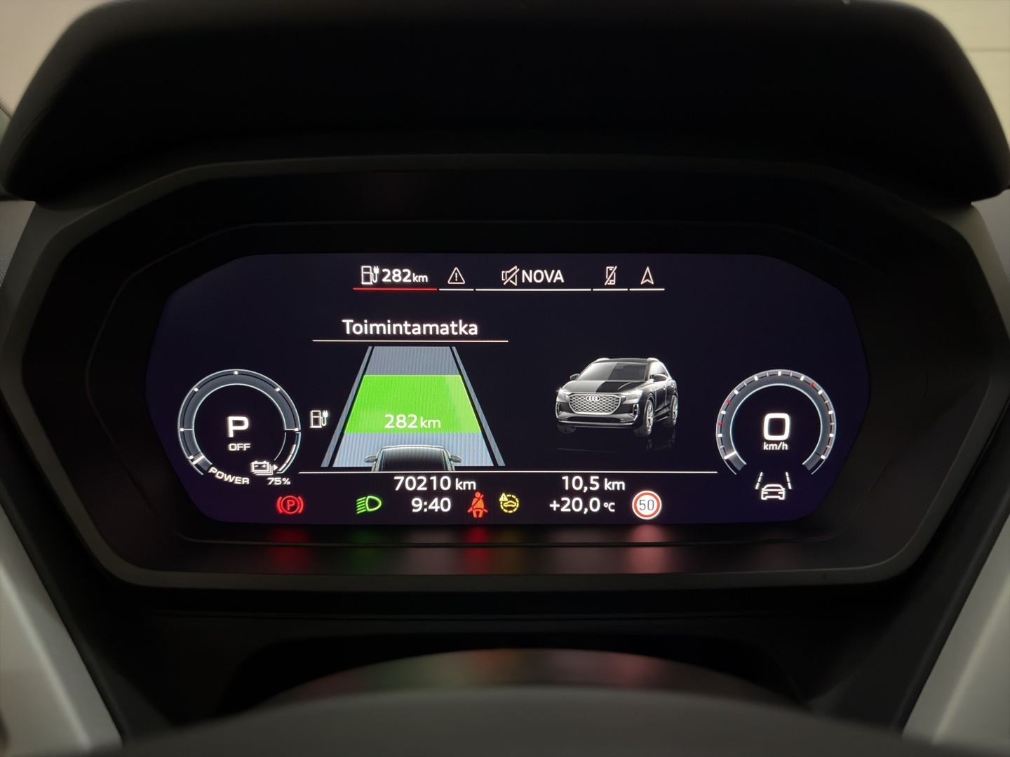 AUDI Q4 e-tron 2023