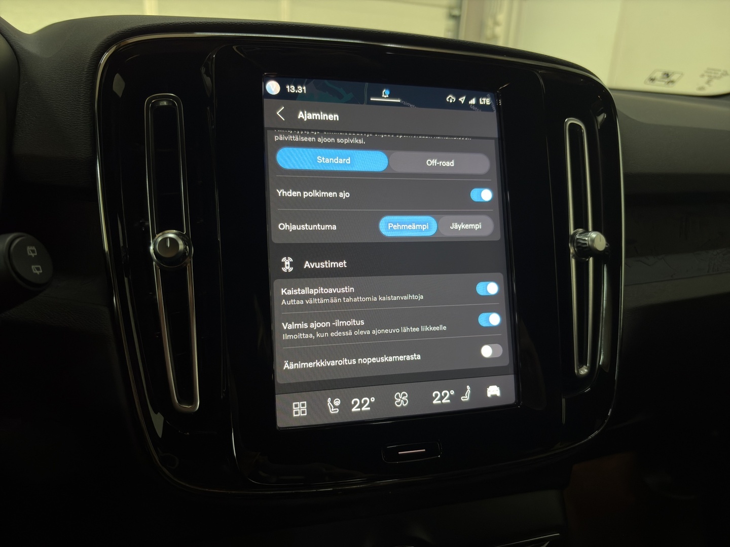 VOLVO XC40 2023