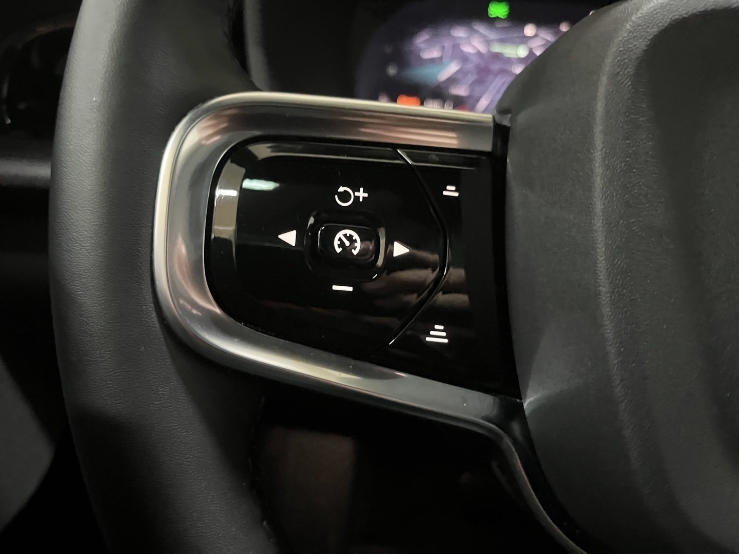 POLESTAR 2 2024