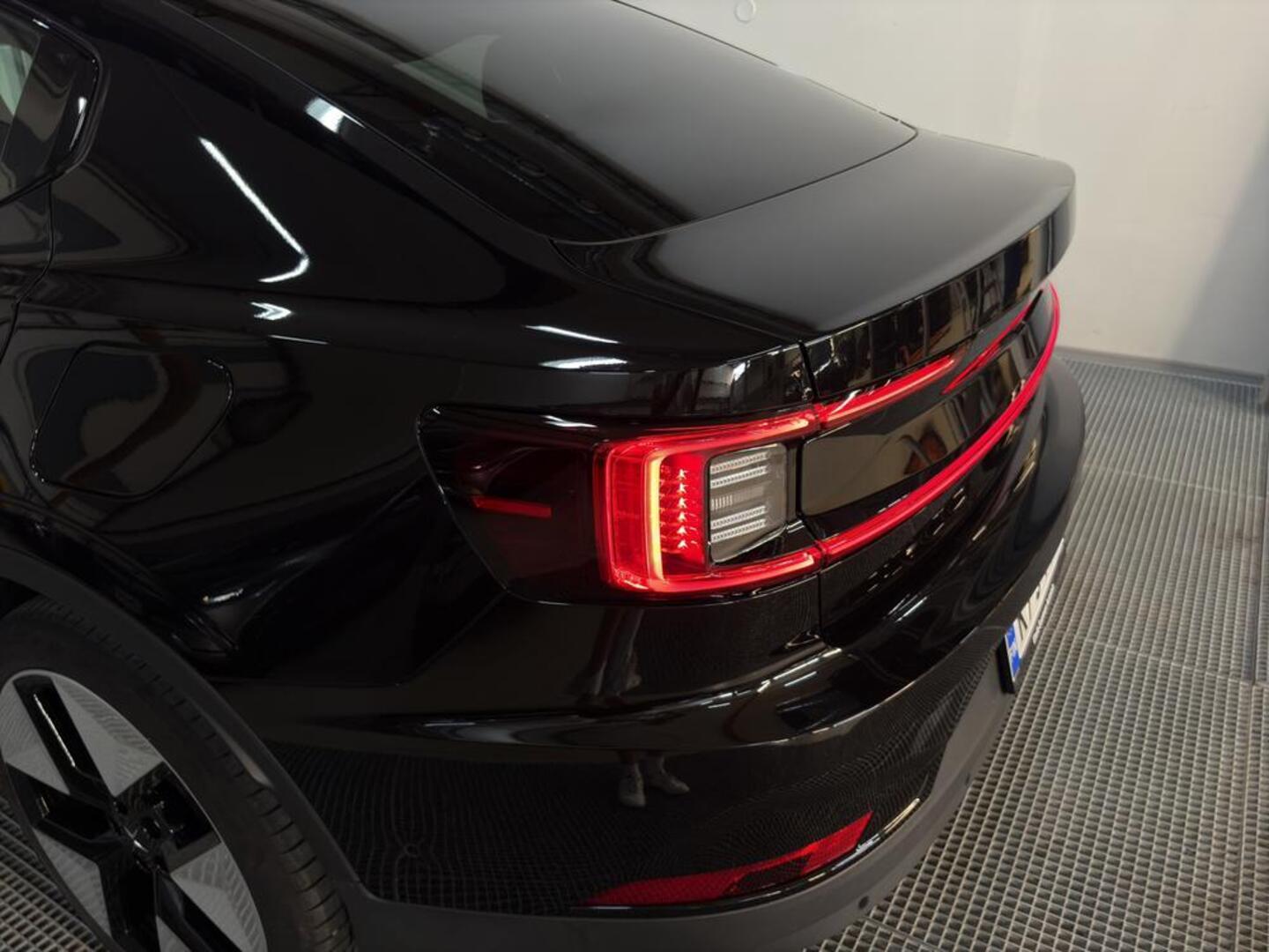 POLESTAR 2 2024