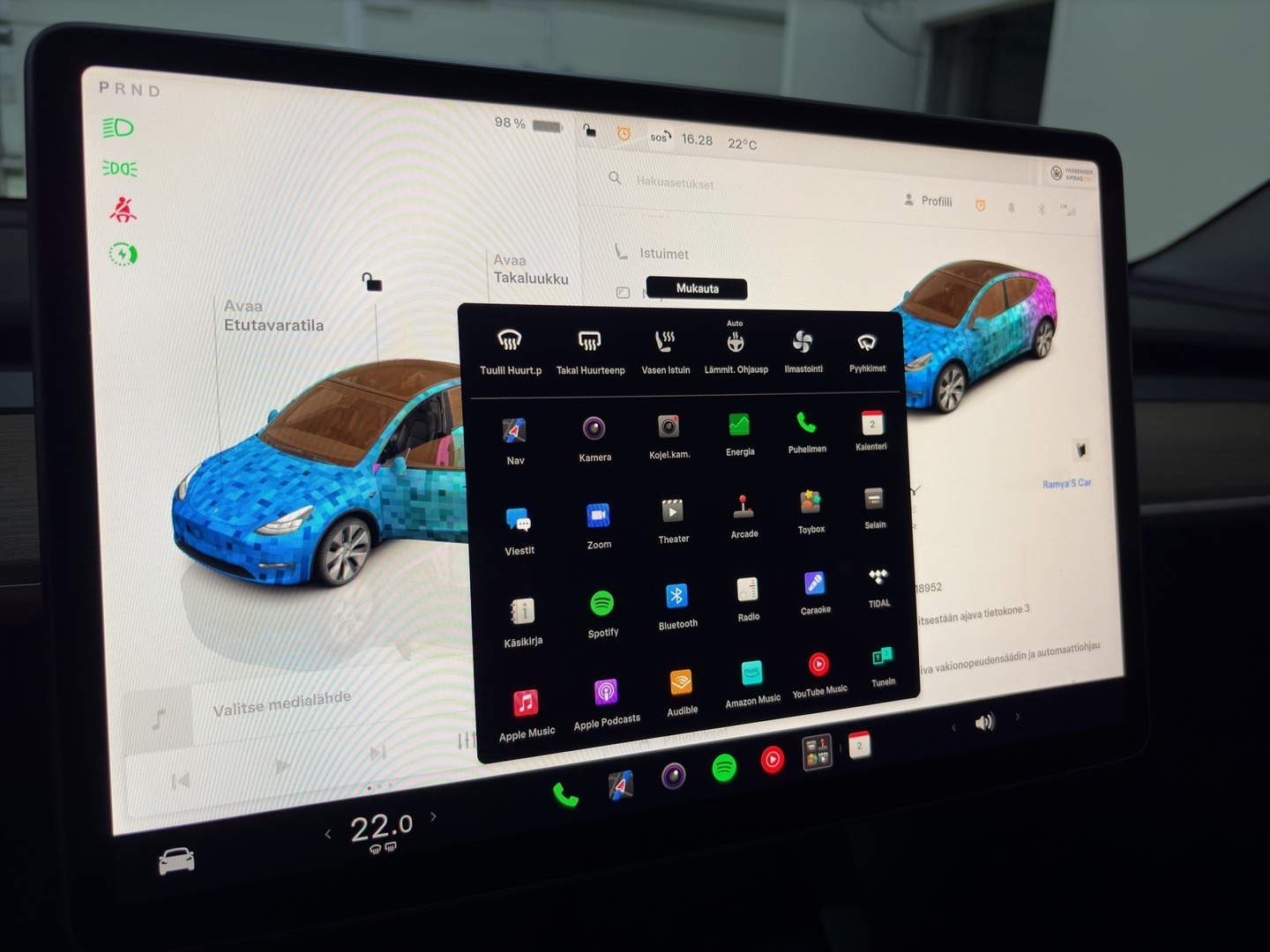TESLA Model Y 2023