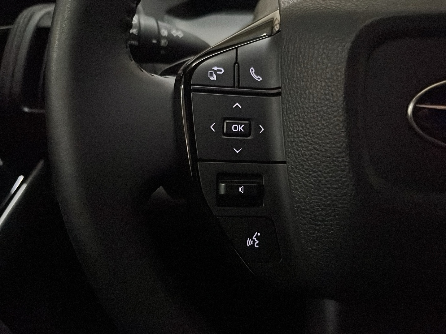 SUBARU Solterra 2023