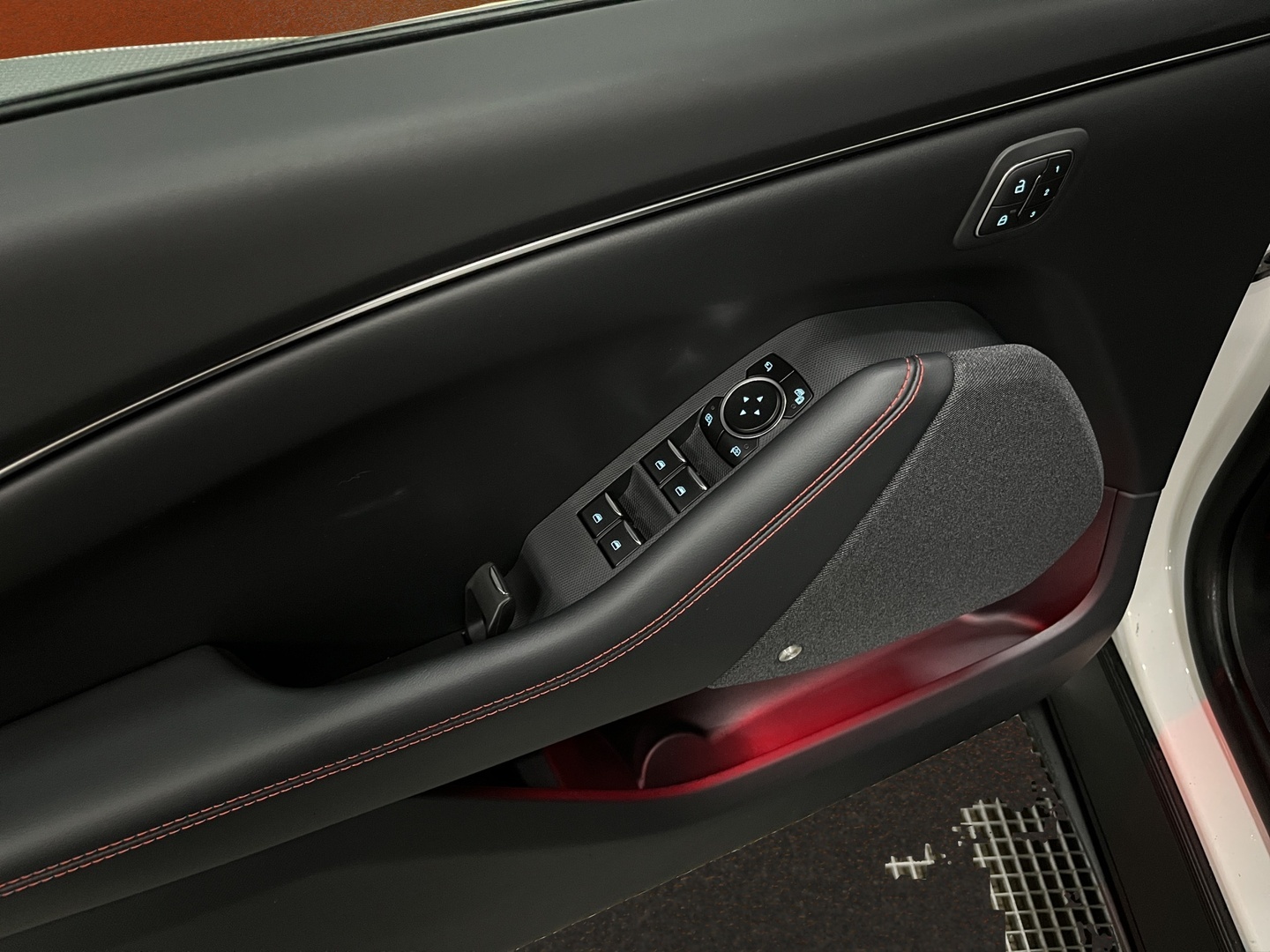 FORD Mustang Mach-E 2022