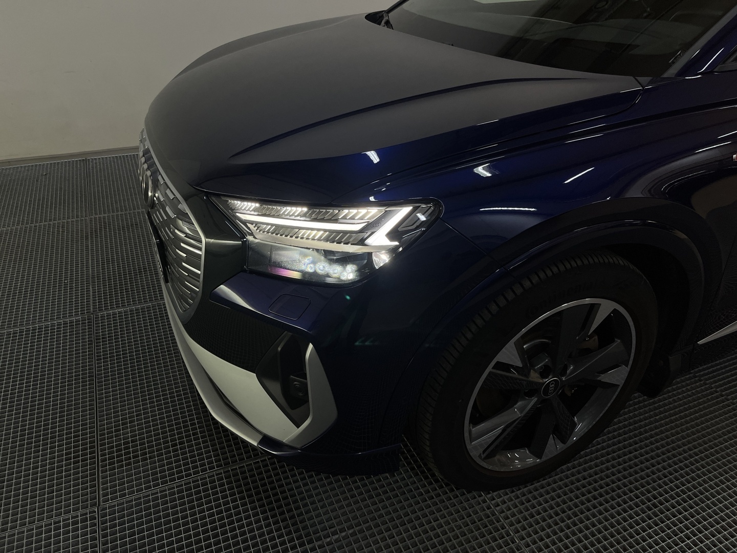 AUDI Q4 e-tron 2022