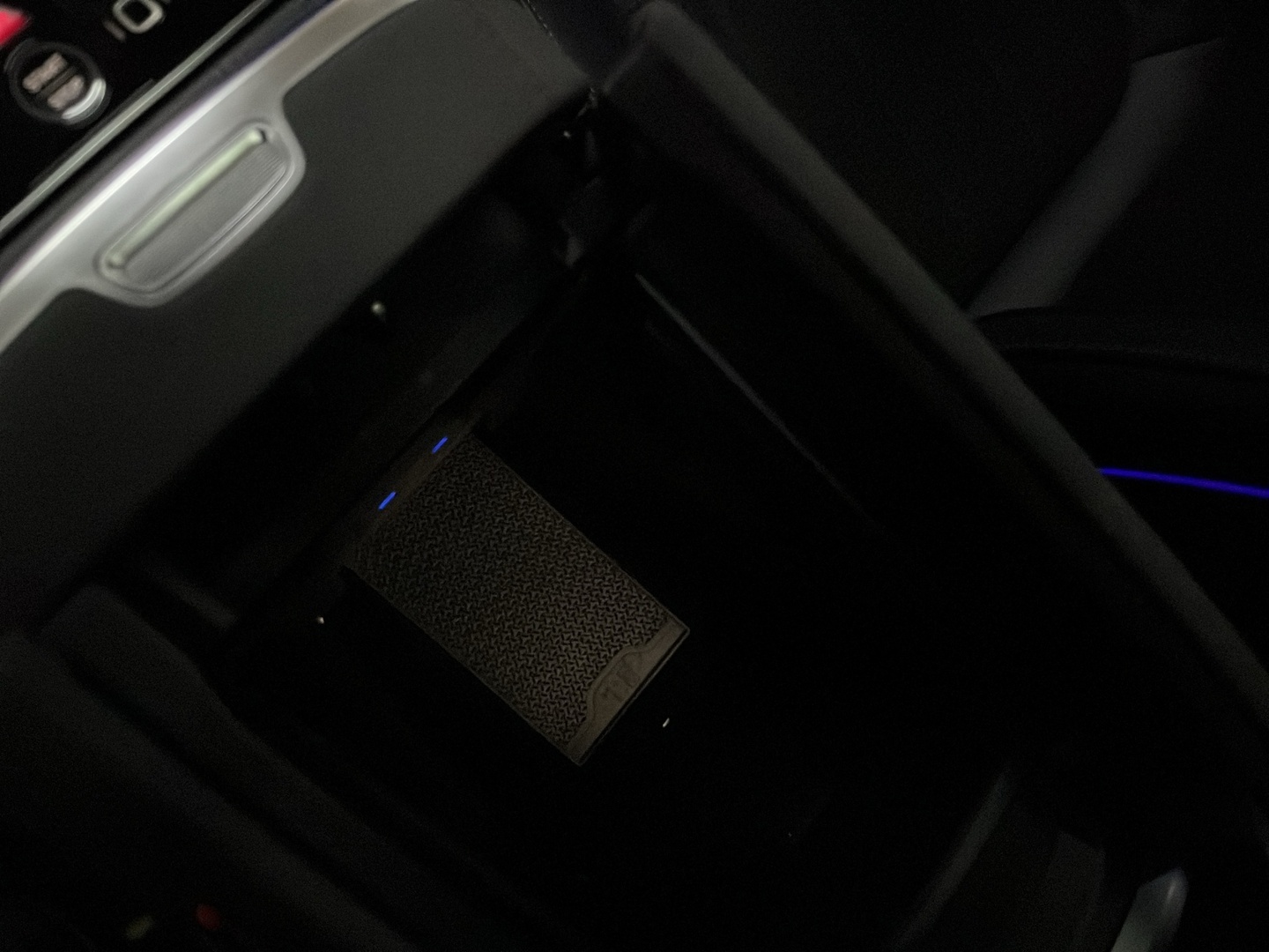 MERCEDES-BENZ EQS 2023