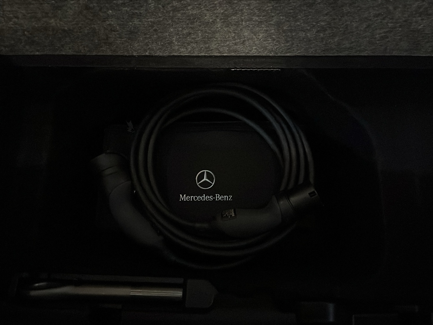 MERCEDES-BENZ EQS 2023