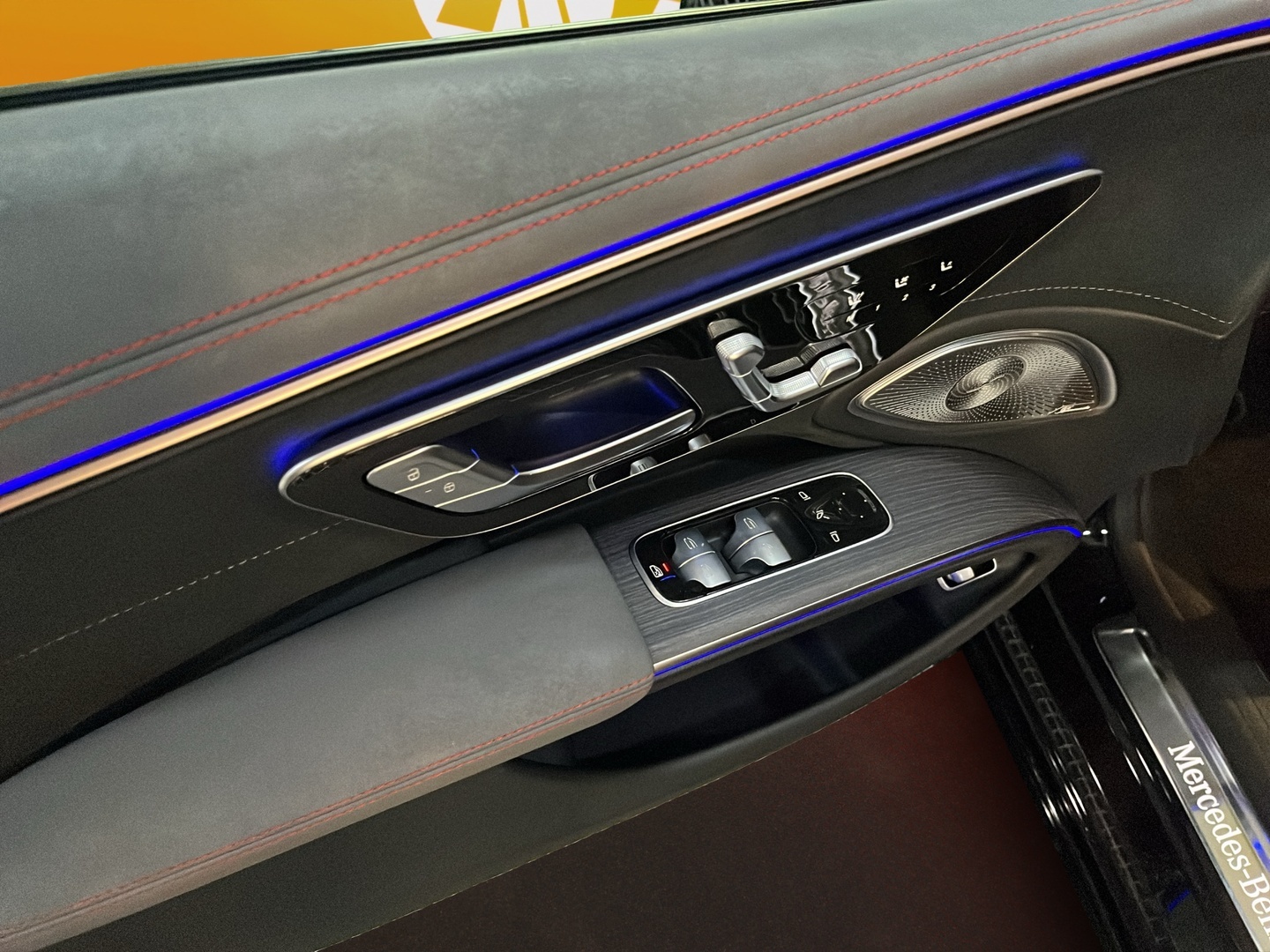 MERCEDES-BENZ EQS 2023