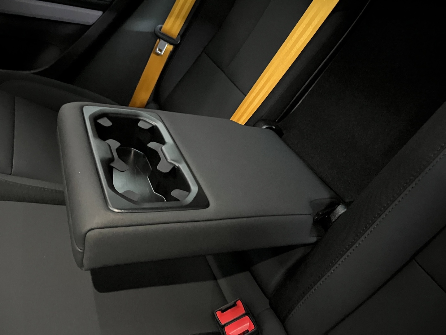 POLESTAR 2 27