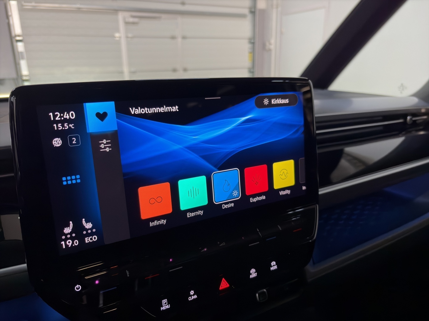 VOLKSWAGEN ID. Buzz 2023