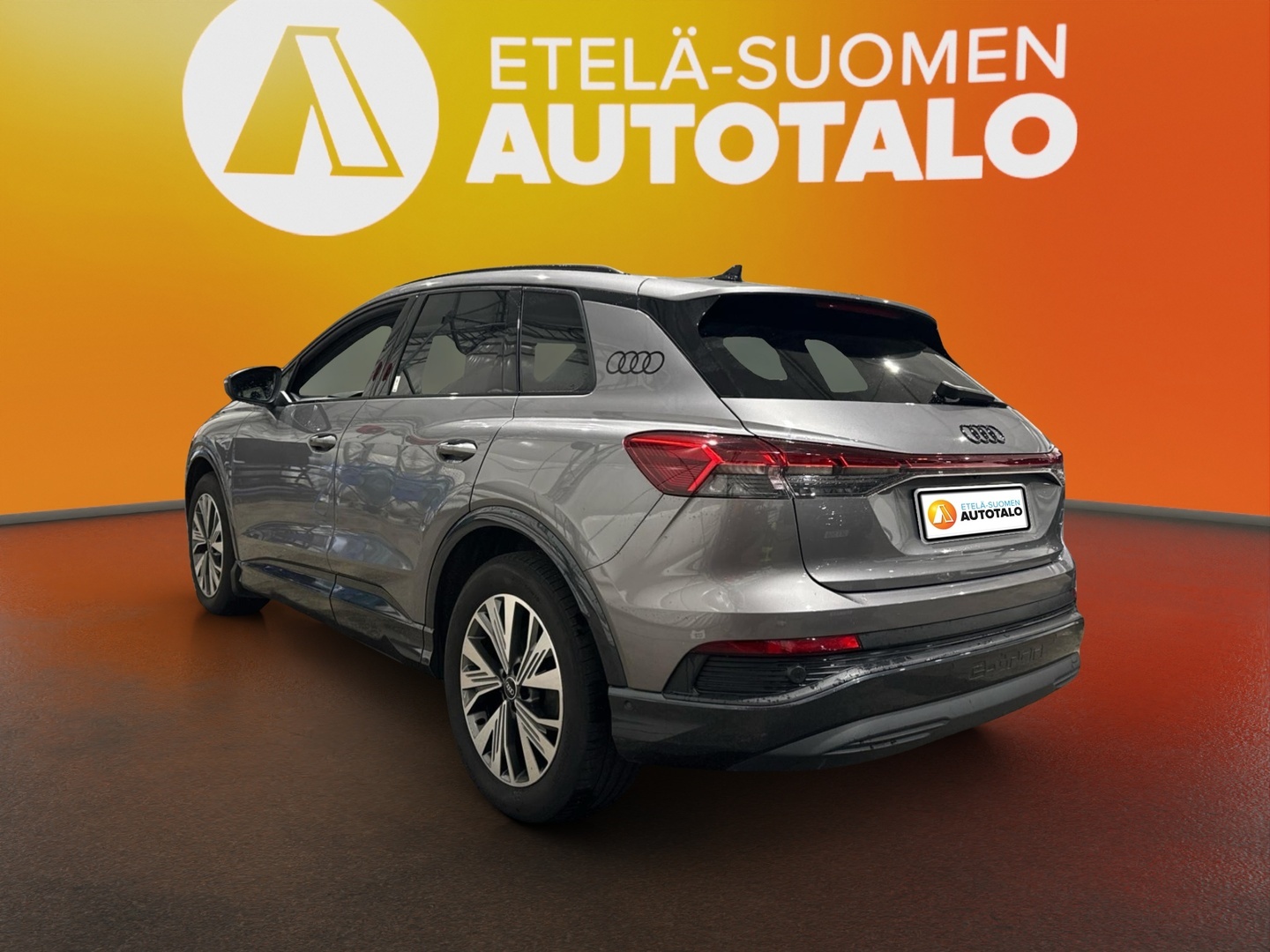 AUDI Q4 e-tron 2023