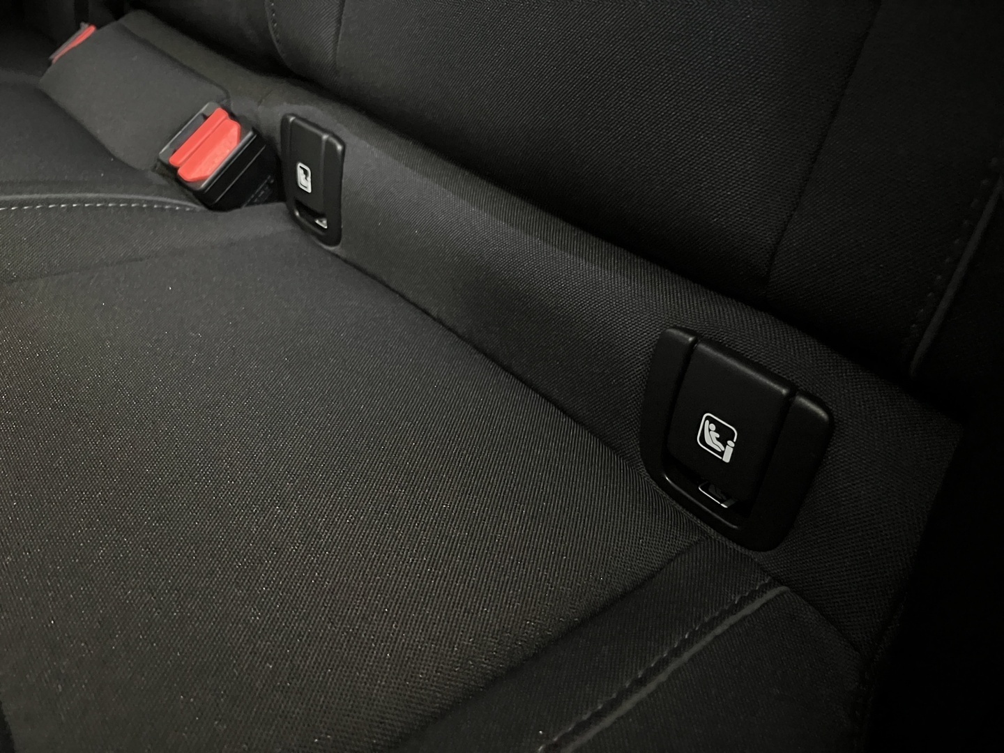 VOLVO C40 2023