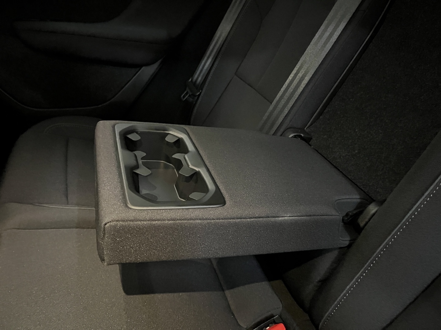 VOLVO C40 2023