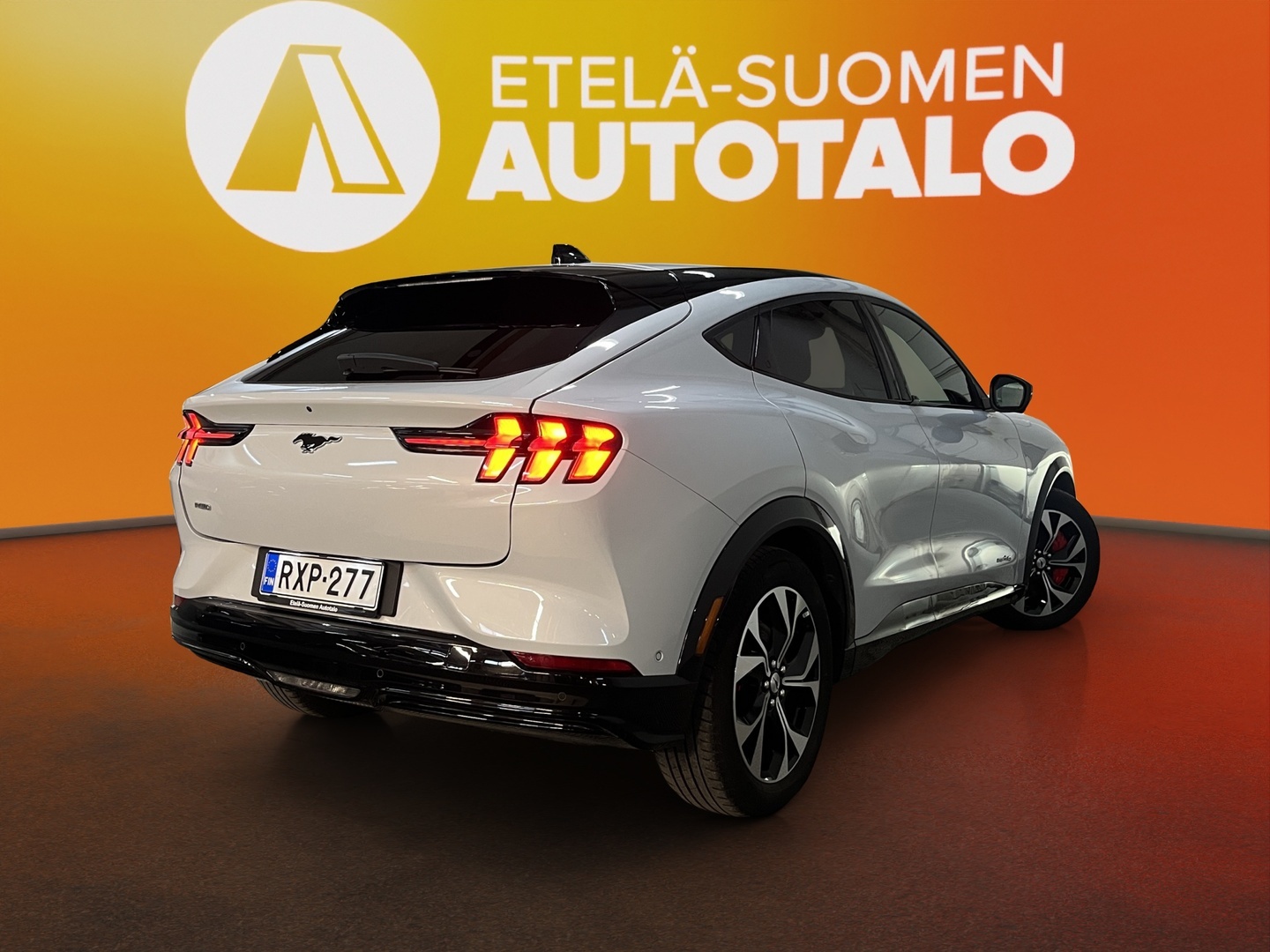 FORD Mustang Mach-E 2023