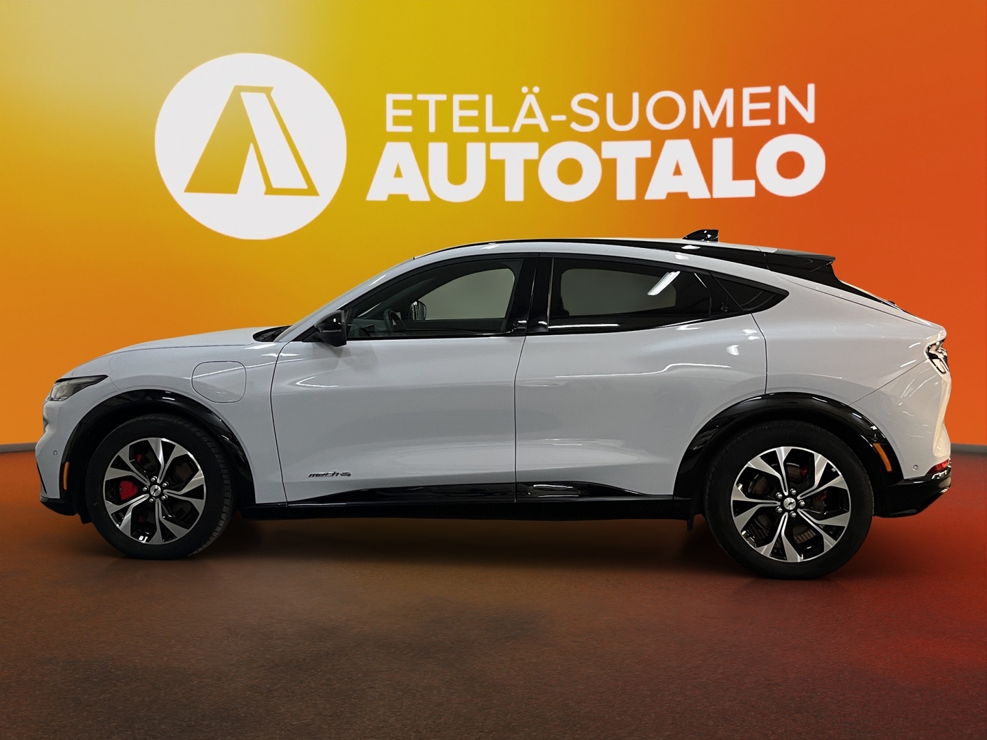 FORD Mustang Mach-E 2023