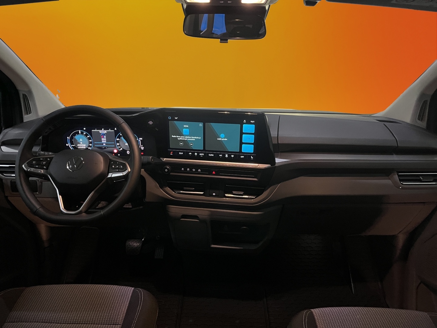 VOLKSWAGEN Caravelle 2026