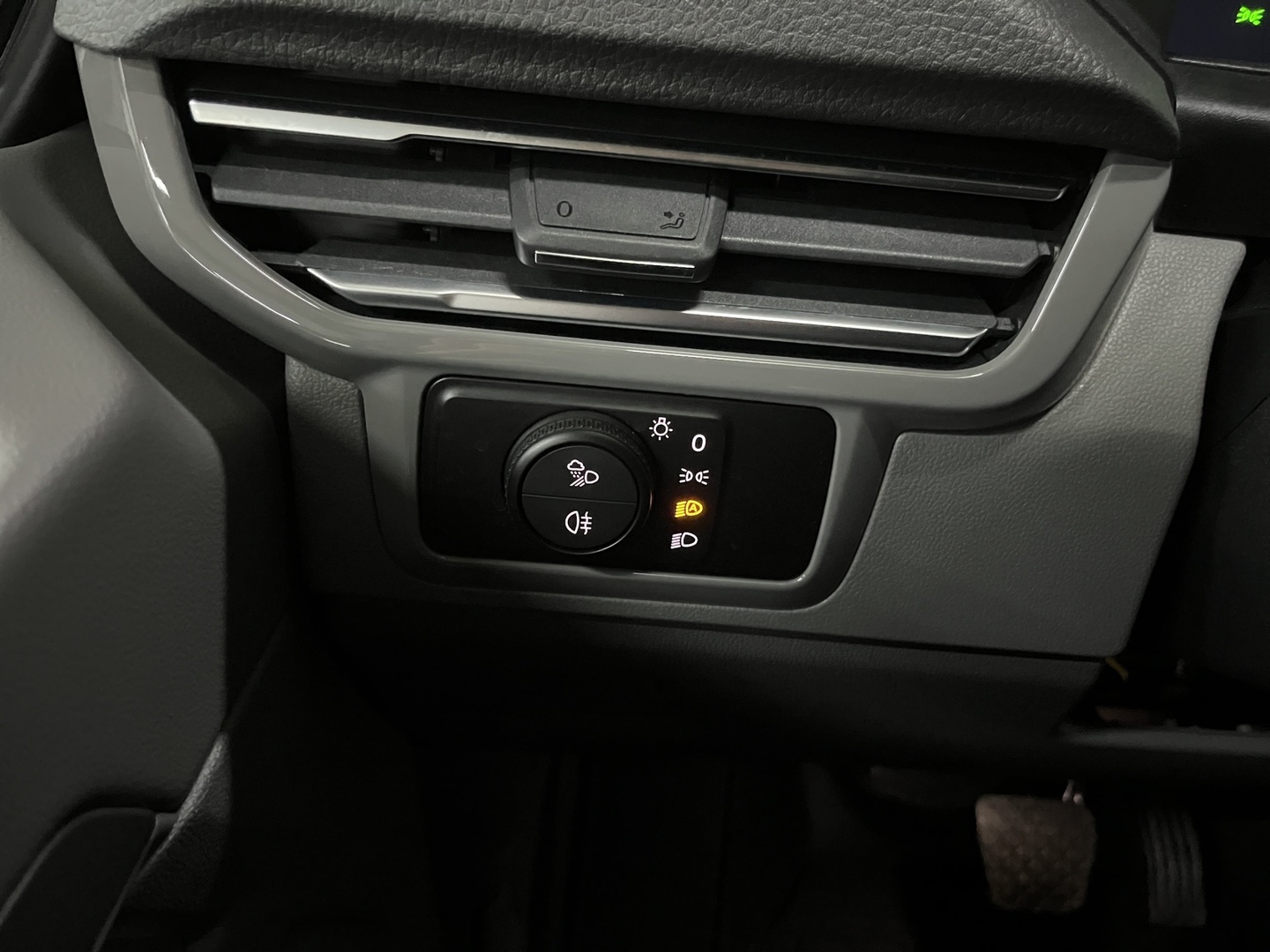 VOLKSWAGEN Caravelle 2026