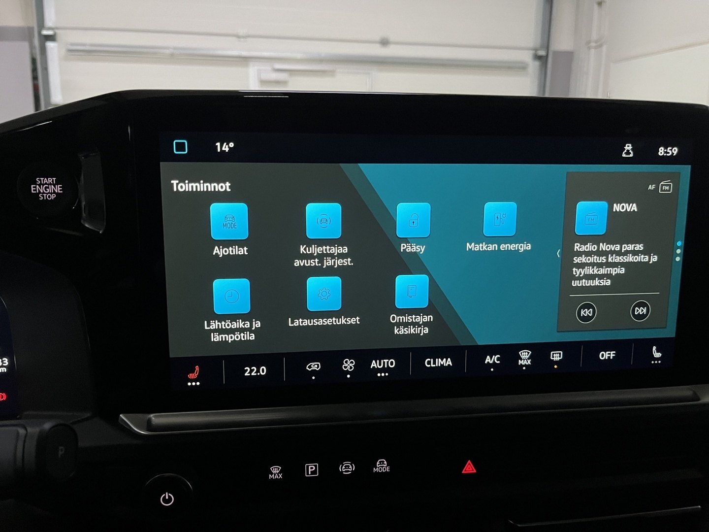 VOLKSWAGEN Caravelle 2026