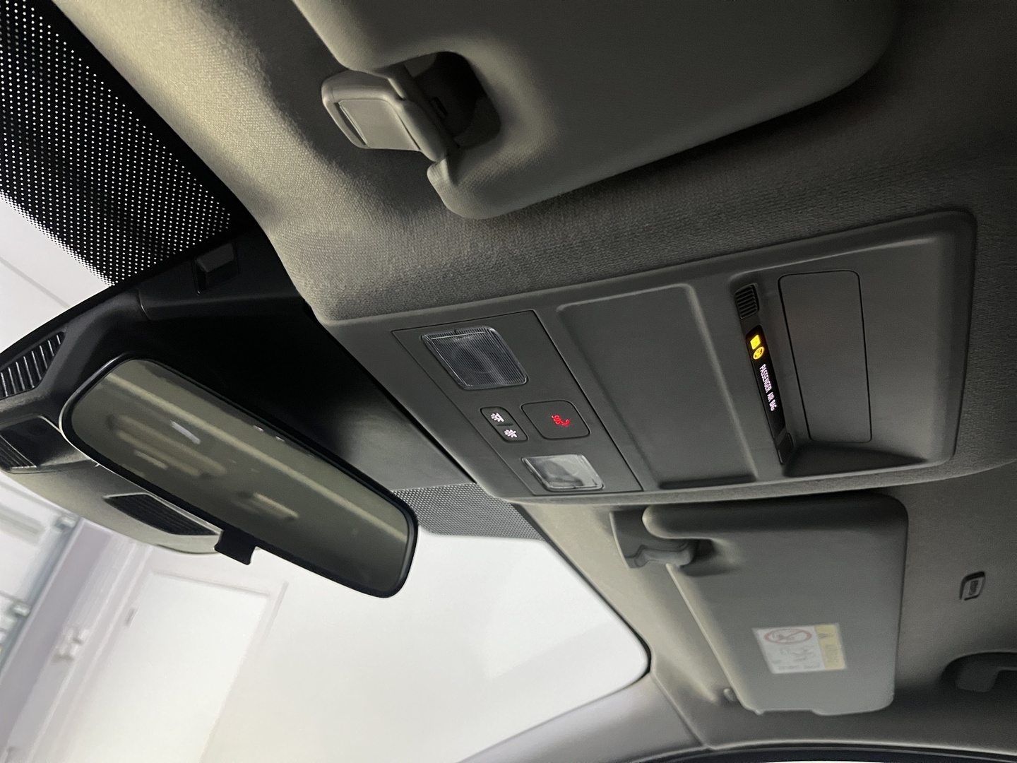 VOLKSWAGEN Caravelle 2026