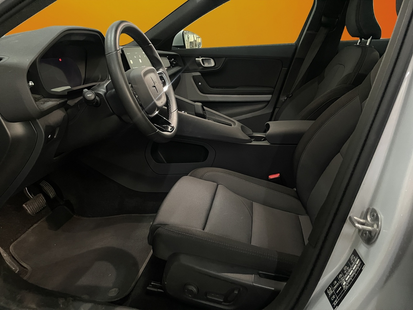 POLESTAR 2 2024