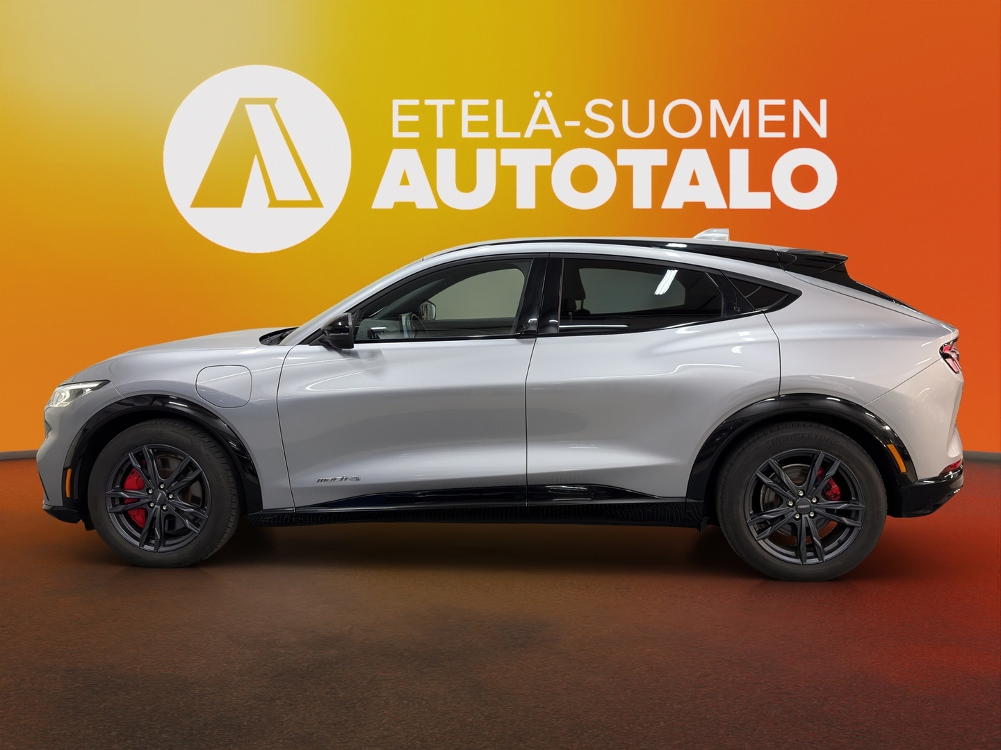 FORD Mustang Mach-E 2022