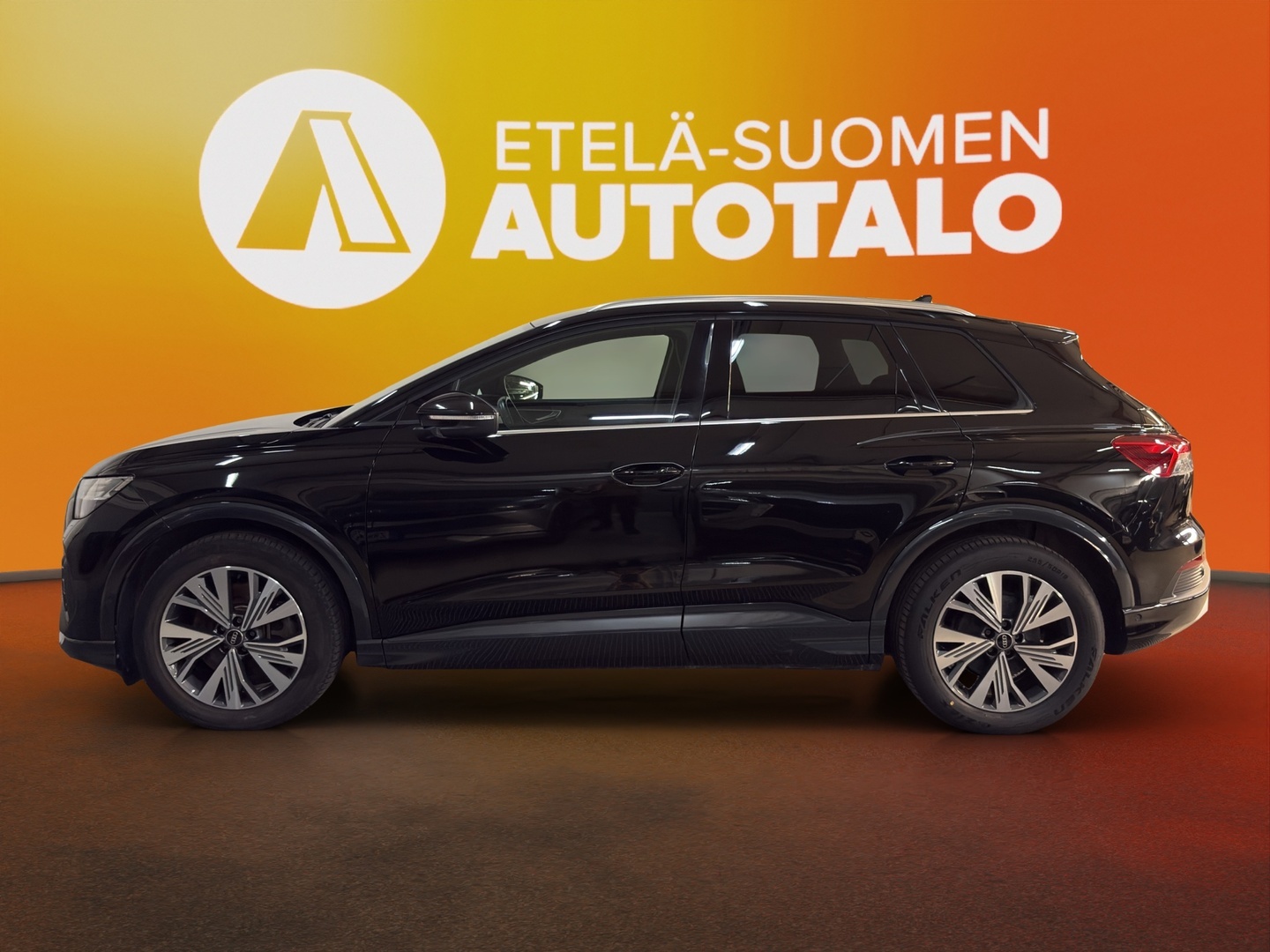 AUDI Q4 e-tron 2023