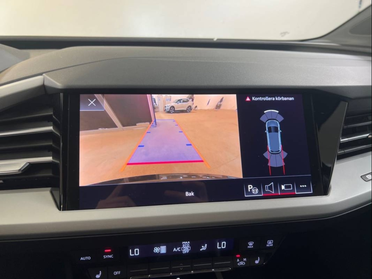 AUDI Q4 e-tron 2023