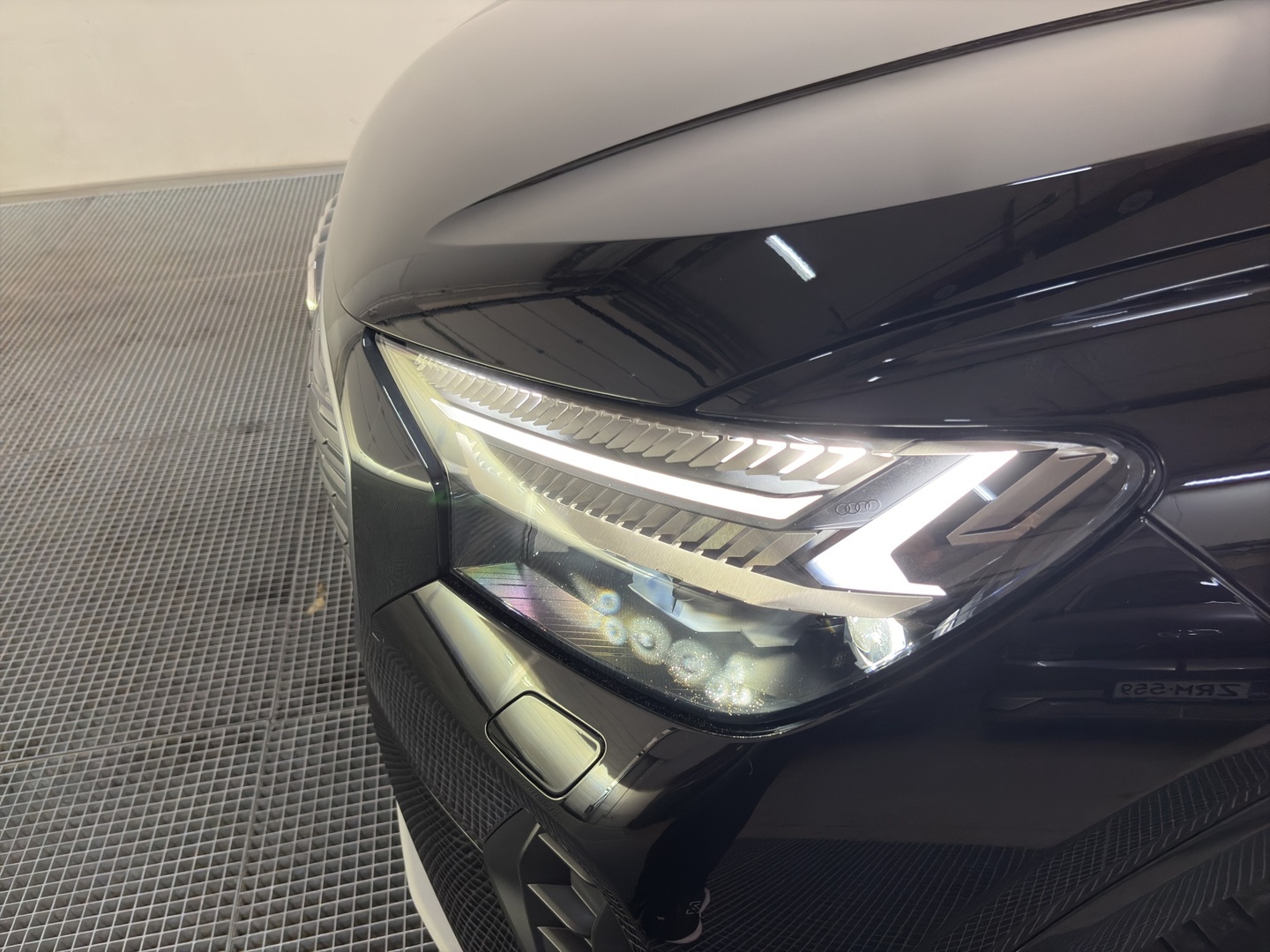 AUDI Q4 e-tron 2023