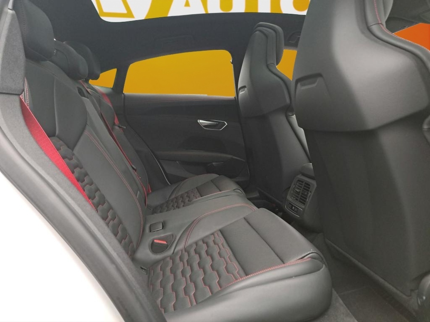 AUDI E-TRON GT RS 2024
