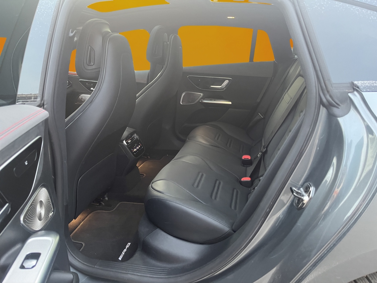 MERCEDES-BENZ EQE 2022