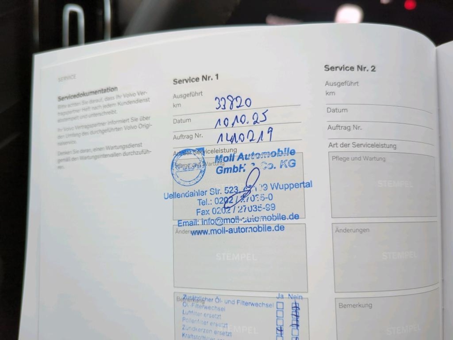 VOLVO XC40 2024