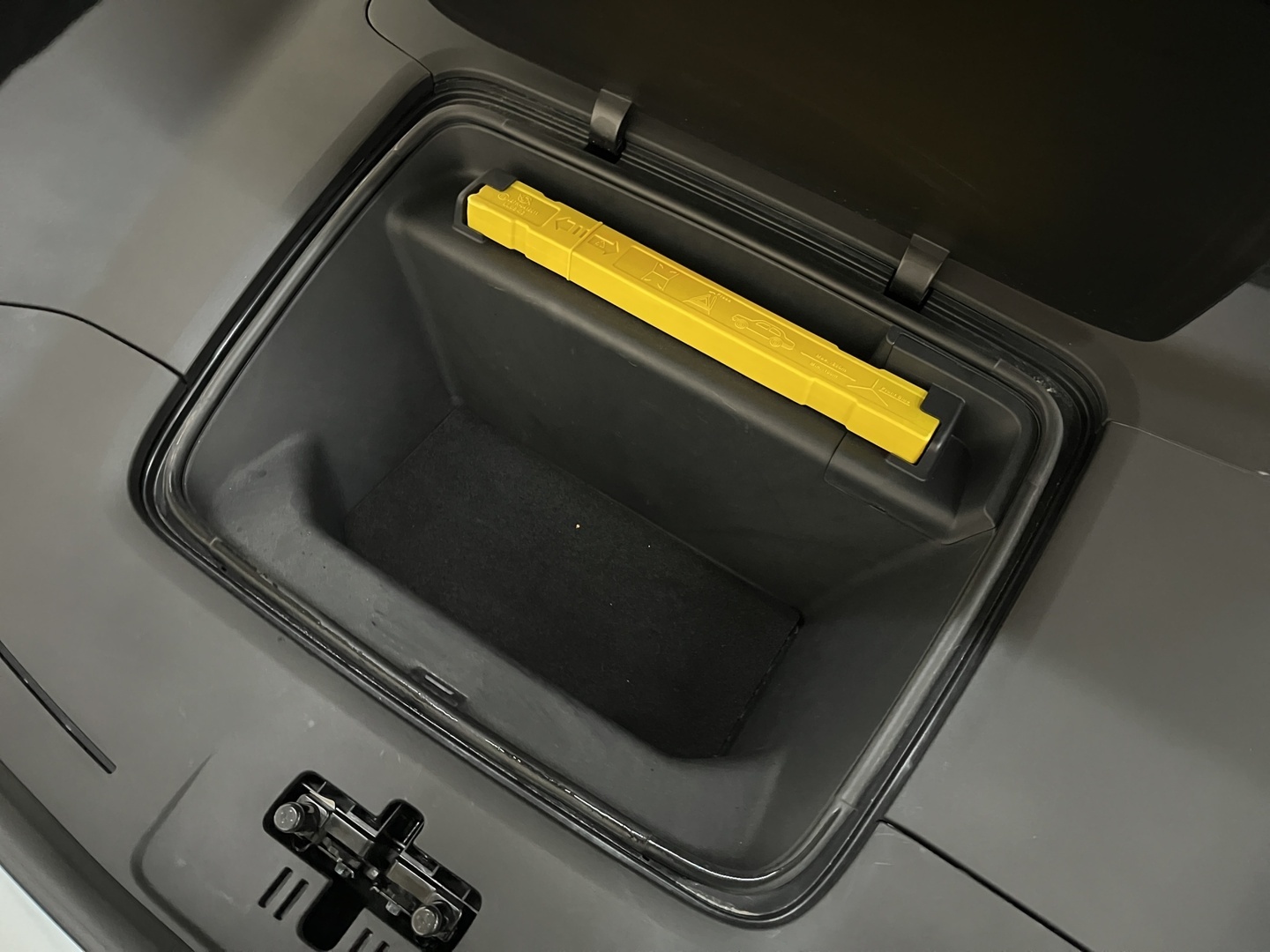 POLESTAR 4 32