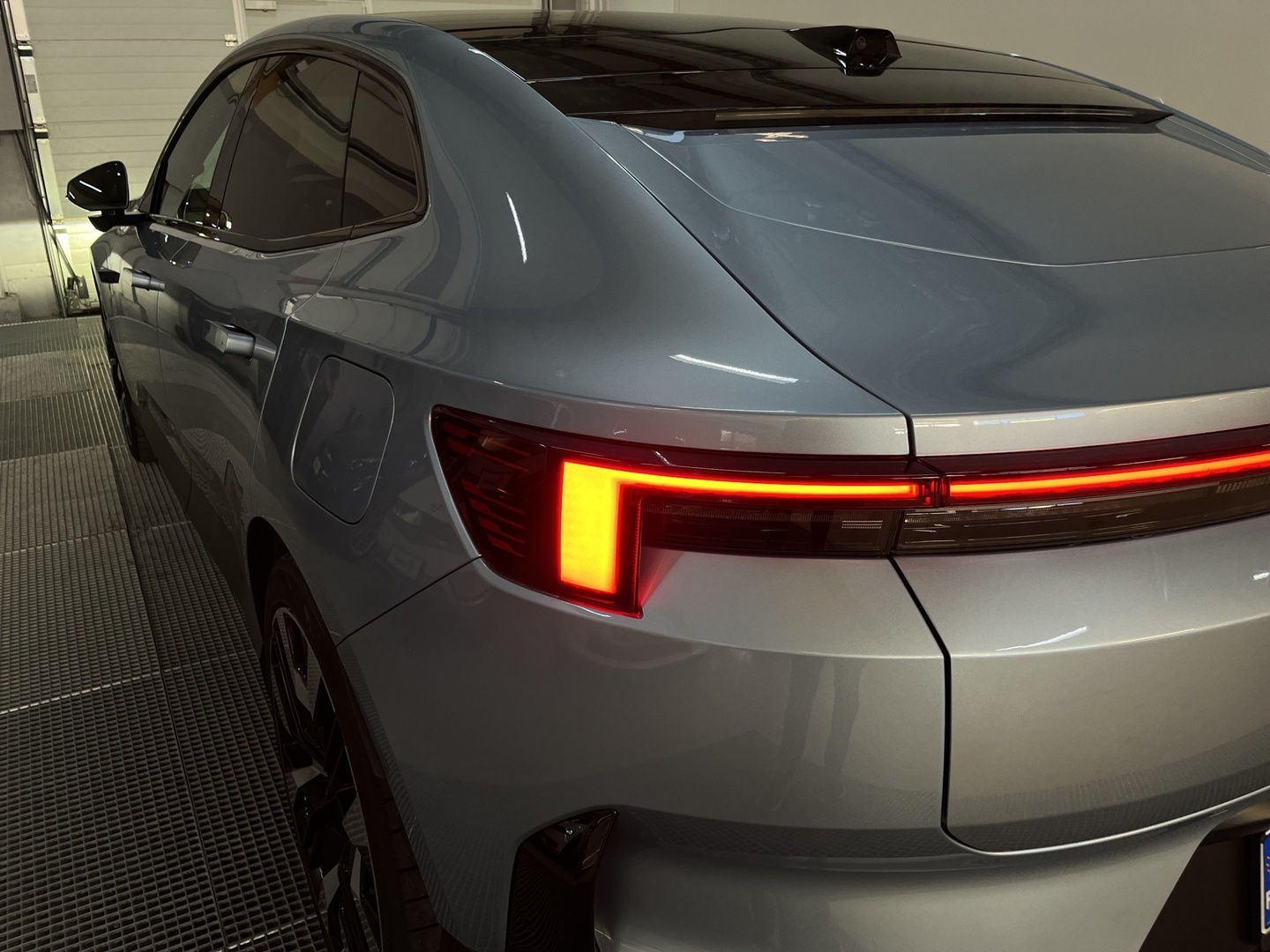 POLESTAR 4 4