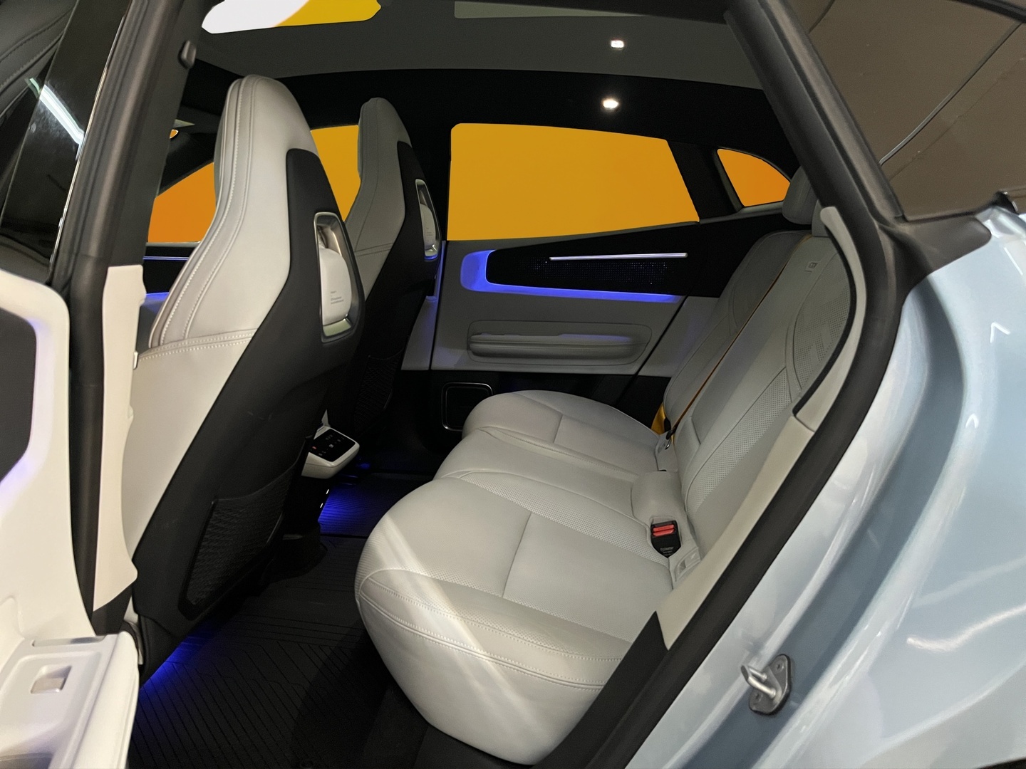 POLESTAR 4 7